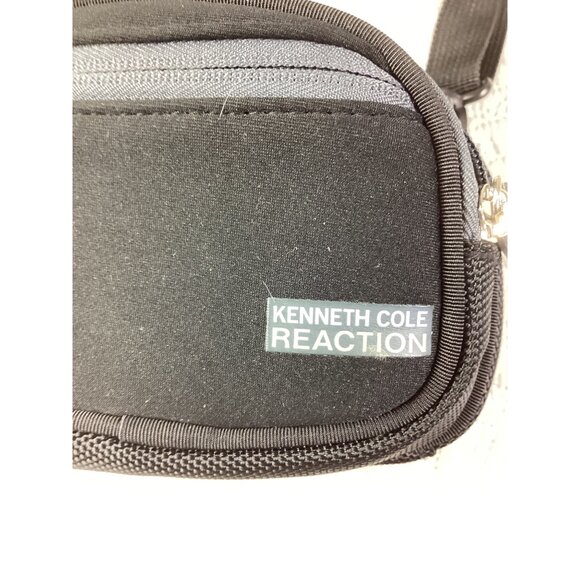 Kenneth Cole Reaction Black Mini Crossbody Camera Bag*Many Zip Pockets*EUC - Picture 2 of 9